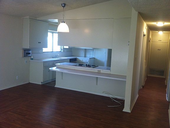5th image of 14440 S Budlong Ave APT E