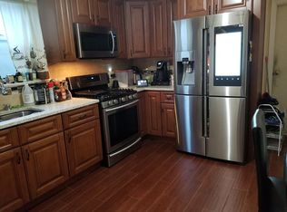 32 Hudson St, Staten Island, NY 10304