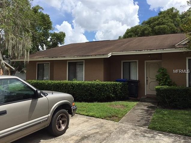 1st image of 10005 Lake Oak Cir
