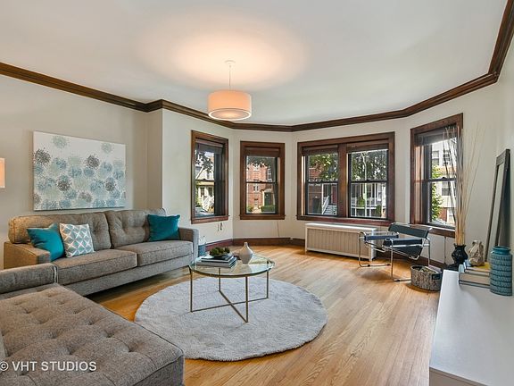 4th image of 1655 W Olive Ave #1W