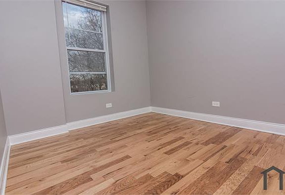 5th image of 6055 S Peoria St APT 3
