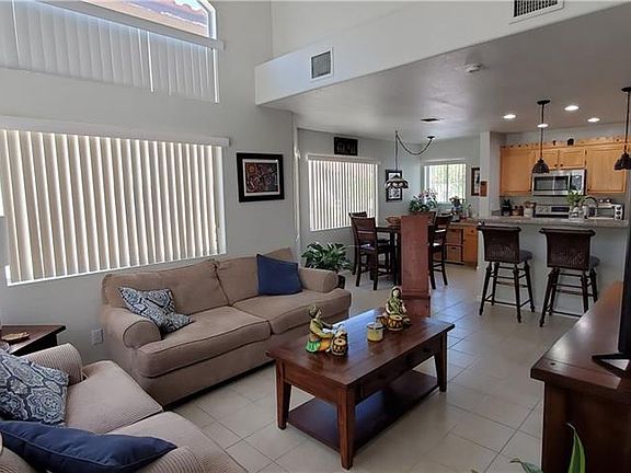 3rd image of 933 Allure Dr