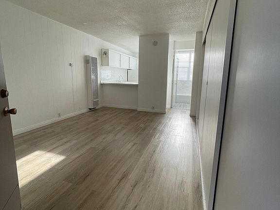 2nd image of 231 Belmont Ave #9