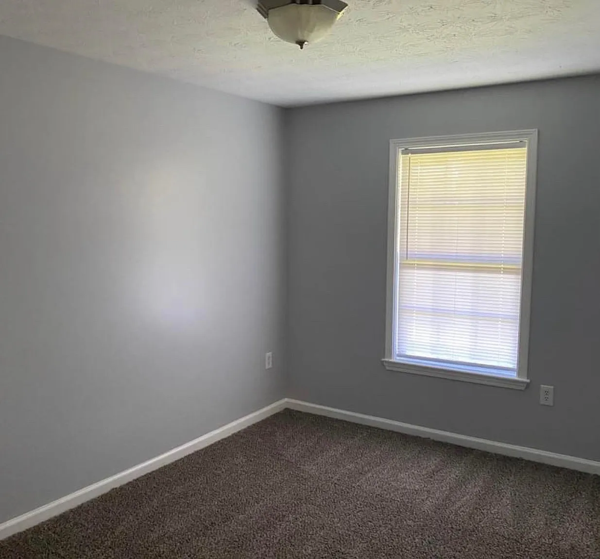 106 Kenilworth Ct — Photo 3