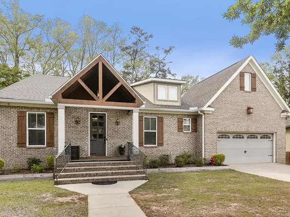 232 Prestwick Dr, Dothan, AL 36305