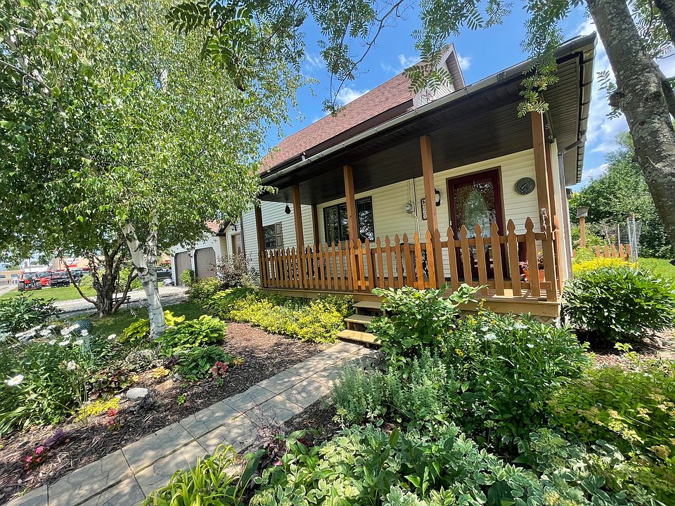 1st image of 221 S Pleasant