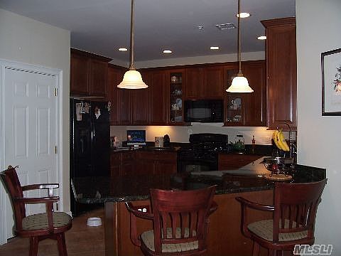 4th image of 65 Brianna Dr