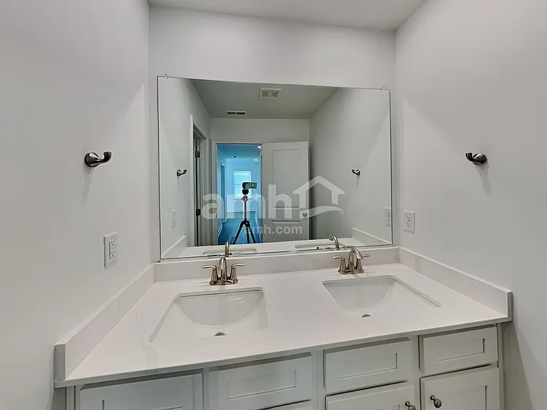 669 Summit View Ln — Photo 21