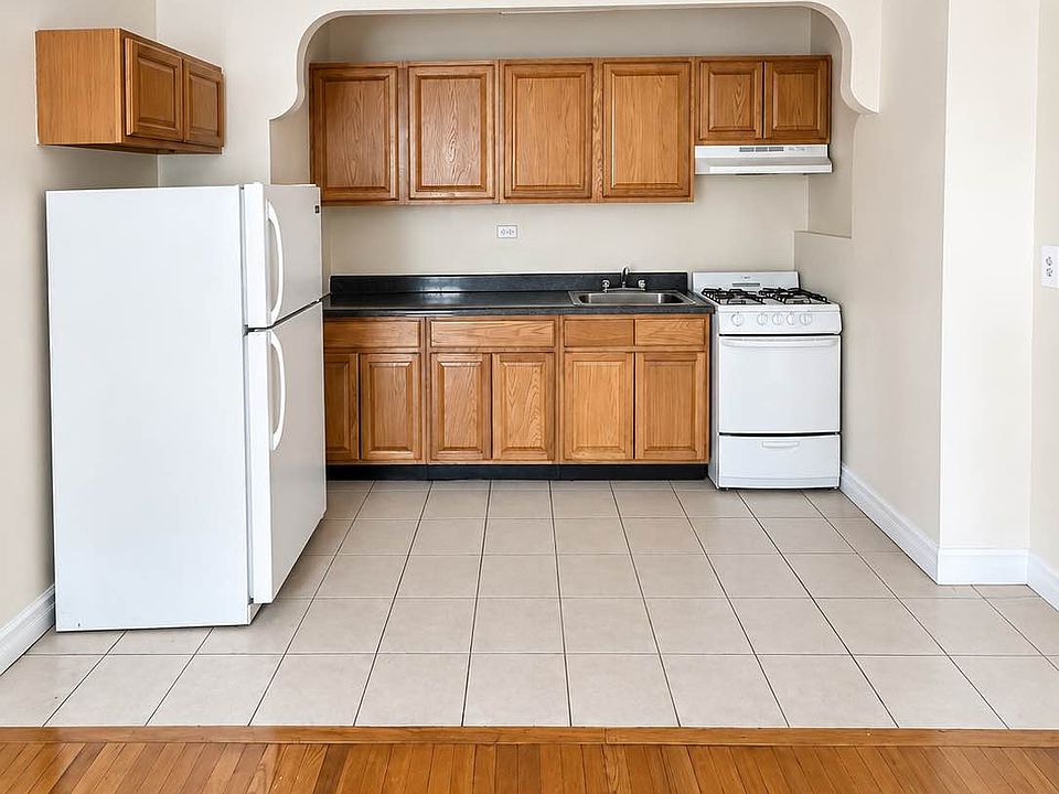 1st image of 4015 Hampton St APT 1