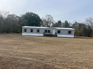 104 Buggy Whip Ln, Jesup, GA 31546