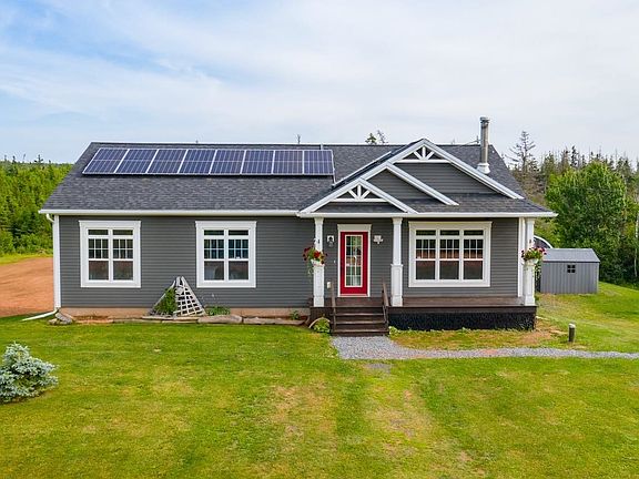 2nd image of 22 Naufrage Pond Ln