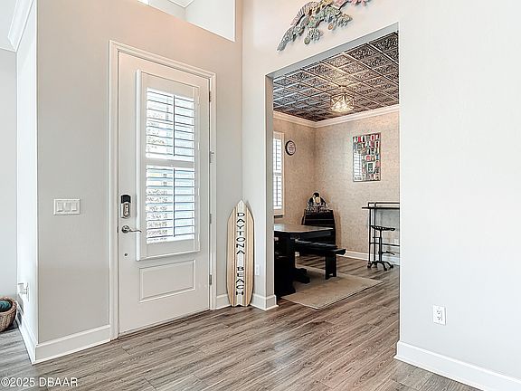 4th image of 272 Island Breeze Ave