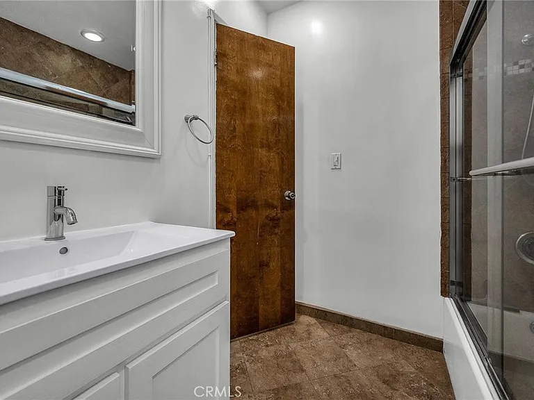 810 Edgewood St #105 — Photo 8