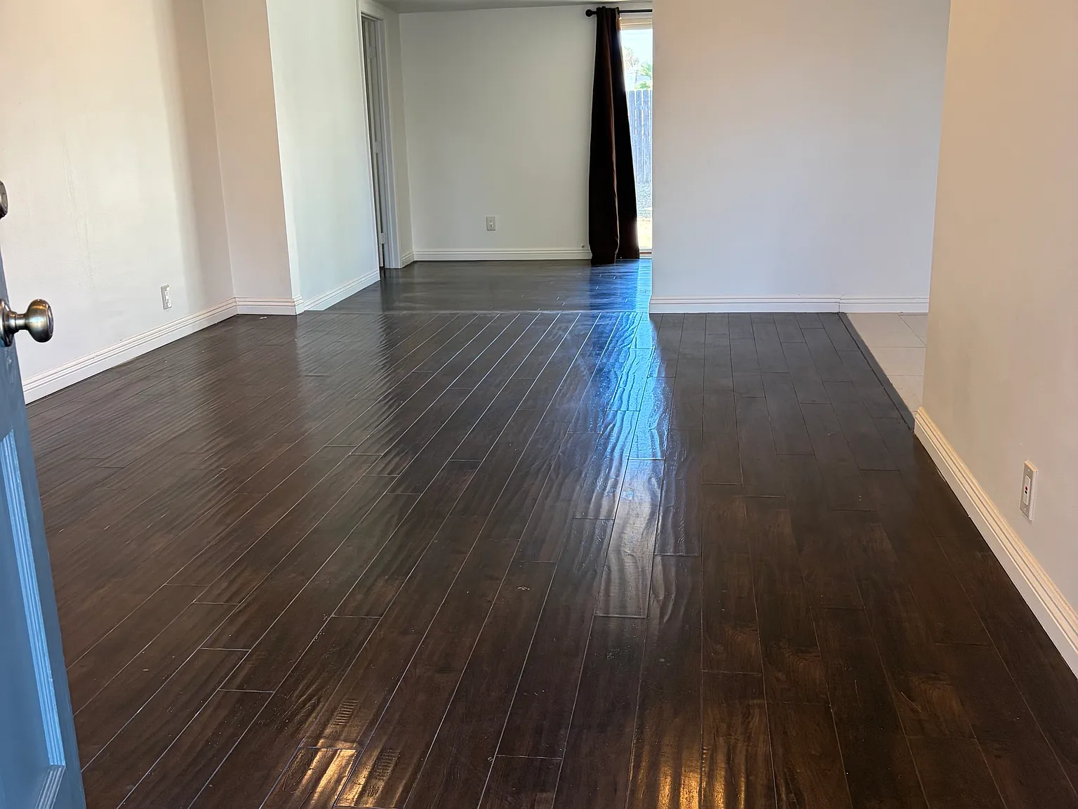 3 bed, 1100 sqft, $3,000 — Photo 2