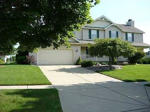 2nd image of 3360 Hollow Spring Dr