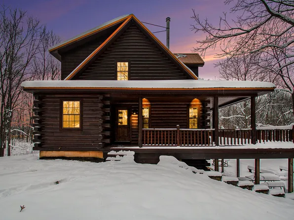 13703 Sears St, Vandalia, MI 49095