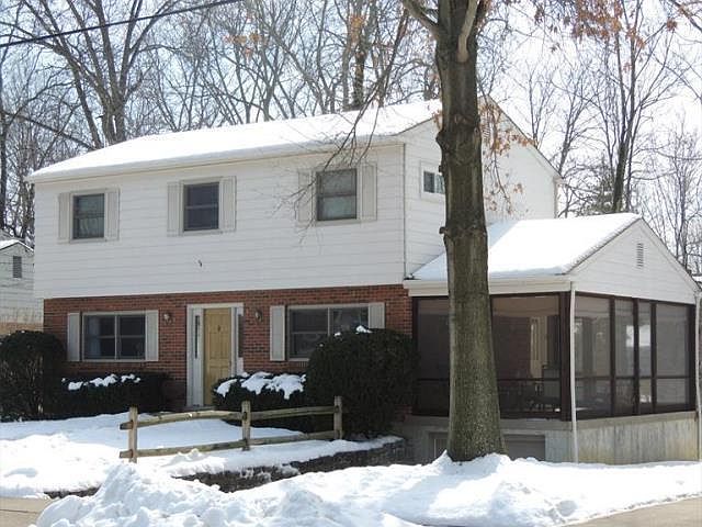 1st image of 7019 Queensway Ln