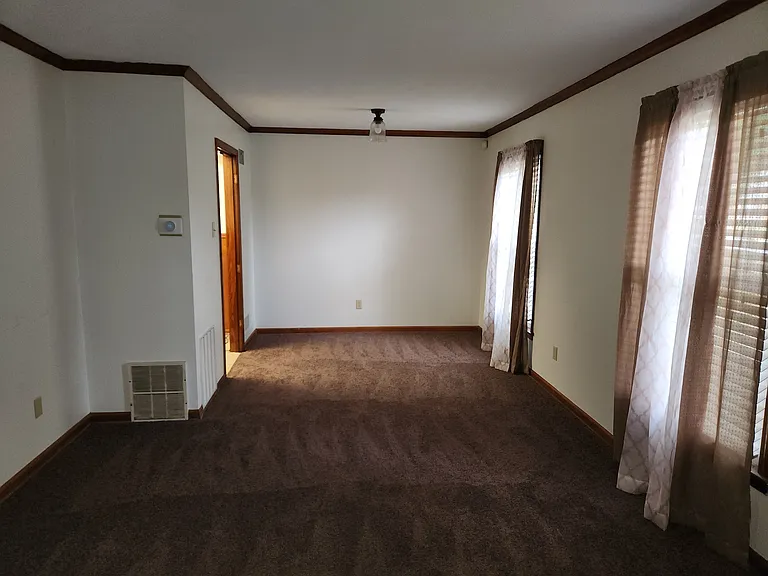 1161 Elkwood Cv — Photo 12