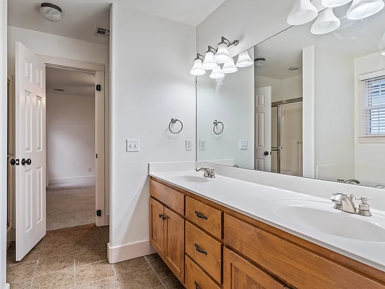 917 NE Arleta Gdns — Photo 20