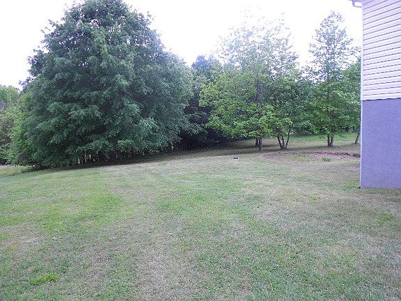 3rd image of 185 Winstead Dr