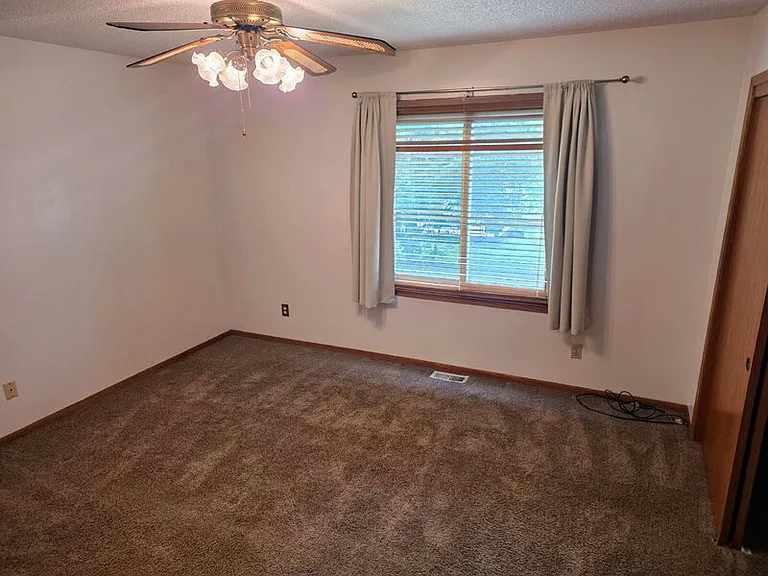5310 Brookview Dr — Photo 14
