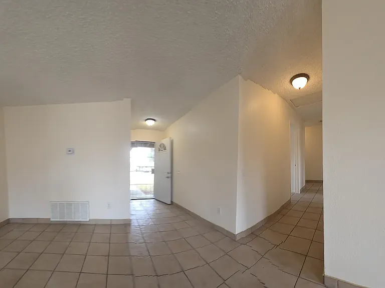 17330 Wabash Ave — Photo 3