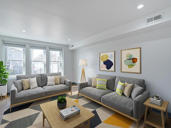 3rd image of 1759 N Sawyer Ave #1