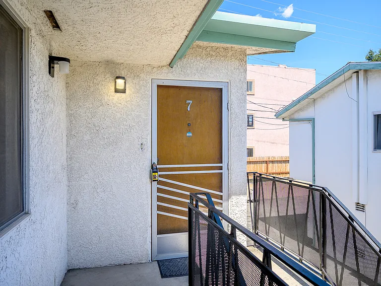 351 Salem St #7 — Photo 2