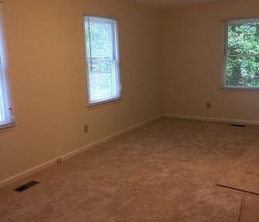5th image of 806 Rosehill Ave APT D