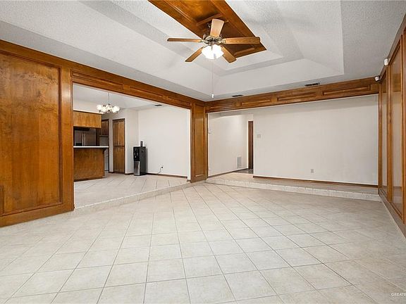 4th image of 1515 Vina Ave