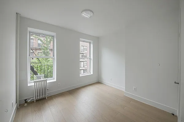 Rented by Vertical Real Estate LLC | media 10