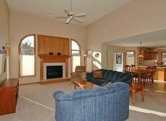 Living Rm