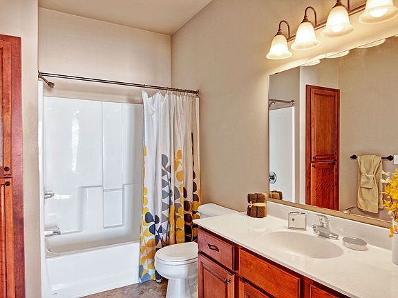 Grand River Bathroom