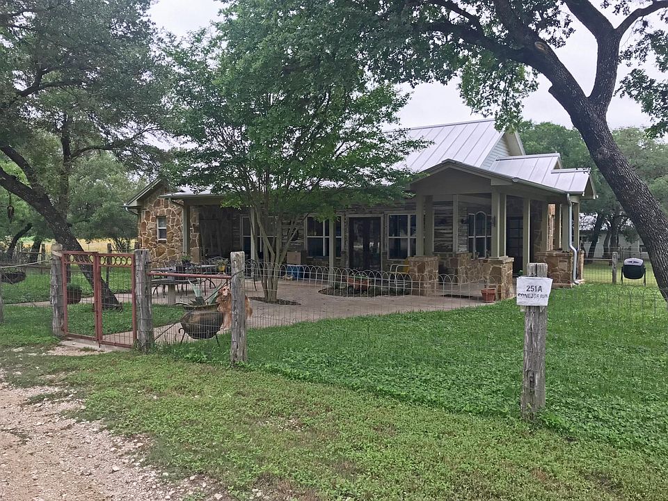 Country setting in quiet neighborhood