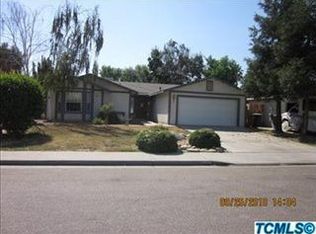 635 N Lillie Ave, Dinuba, CA 93618