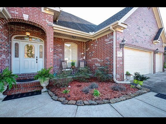 5th image of 13601 Foxfield Ln