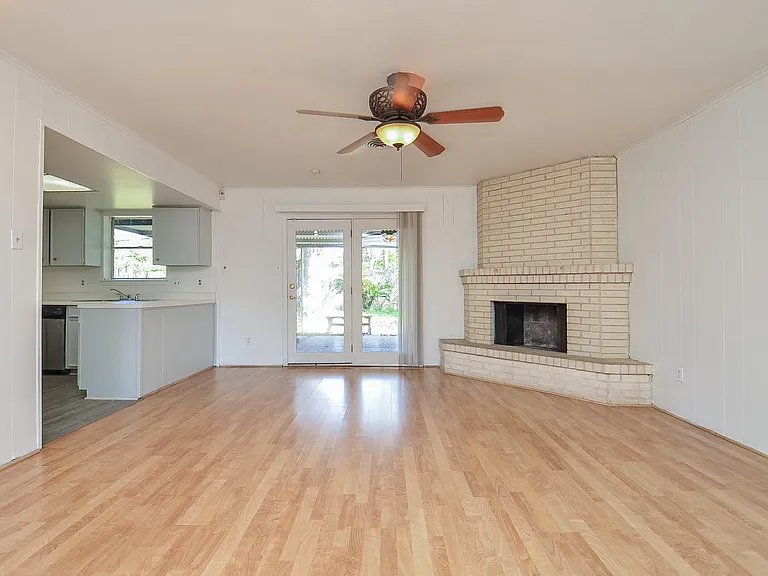 7327 Osage St — Photo 11