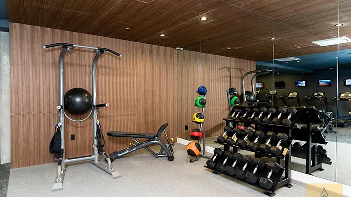 Rented by Nooklyn NYC LLC | media 31