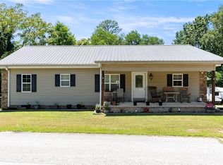 570 Baldwin Falls Rd, Baldwin, GA 30511