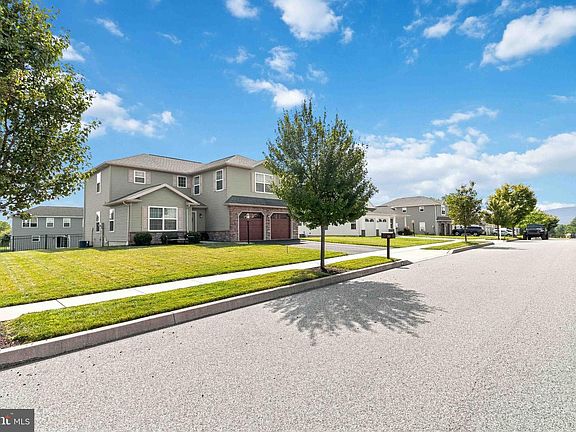 4th image of 50 Pheasant Ridge Rd