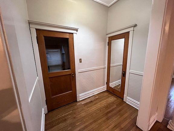 5th image of 1327 W Granville Ave