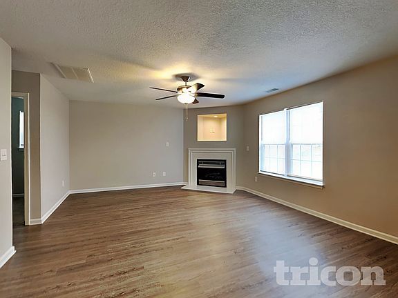 4th image of 4907 Patricia Ann Ln