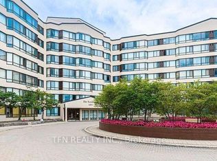 1001 Cedarglen Gate #522, Mississauga, ON L5C 4R2