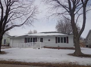 2428 Elm St, Davenport, IA 52803