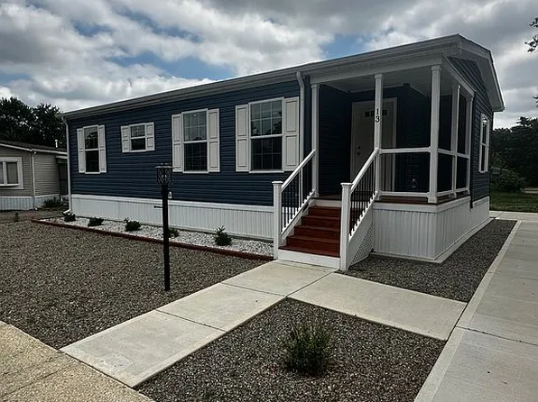 13 Lisa Ln S, Jackson, NJ 08527