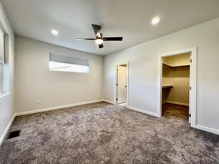 5526 Leiden Ln — Photo 26