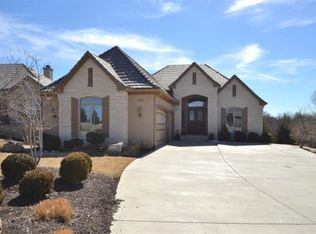 26601 W 100th Pl, Olathe, KS 66061