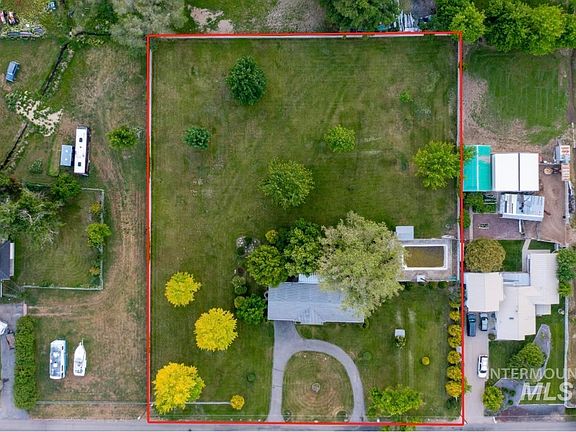 2nd image of 2661 N Dalton Ln