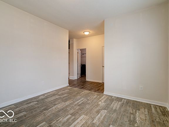 5th image of 2452 Bristol Dr