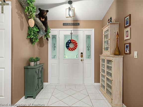 5th image of 6908 Kenwood Pl